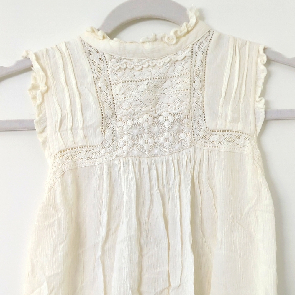 Anthropologie Lace Collared Key Hole Baco Cream Tank Size 0